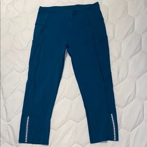 LULULEMON teal runtime reflective crops